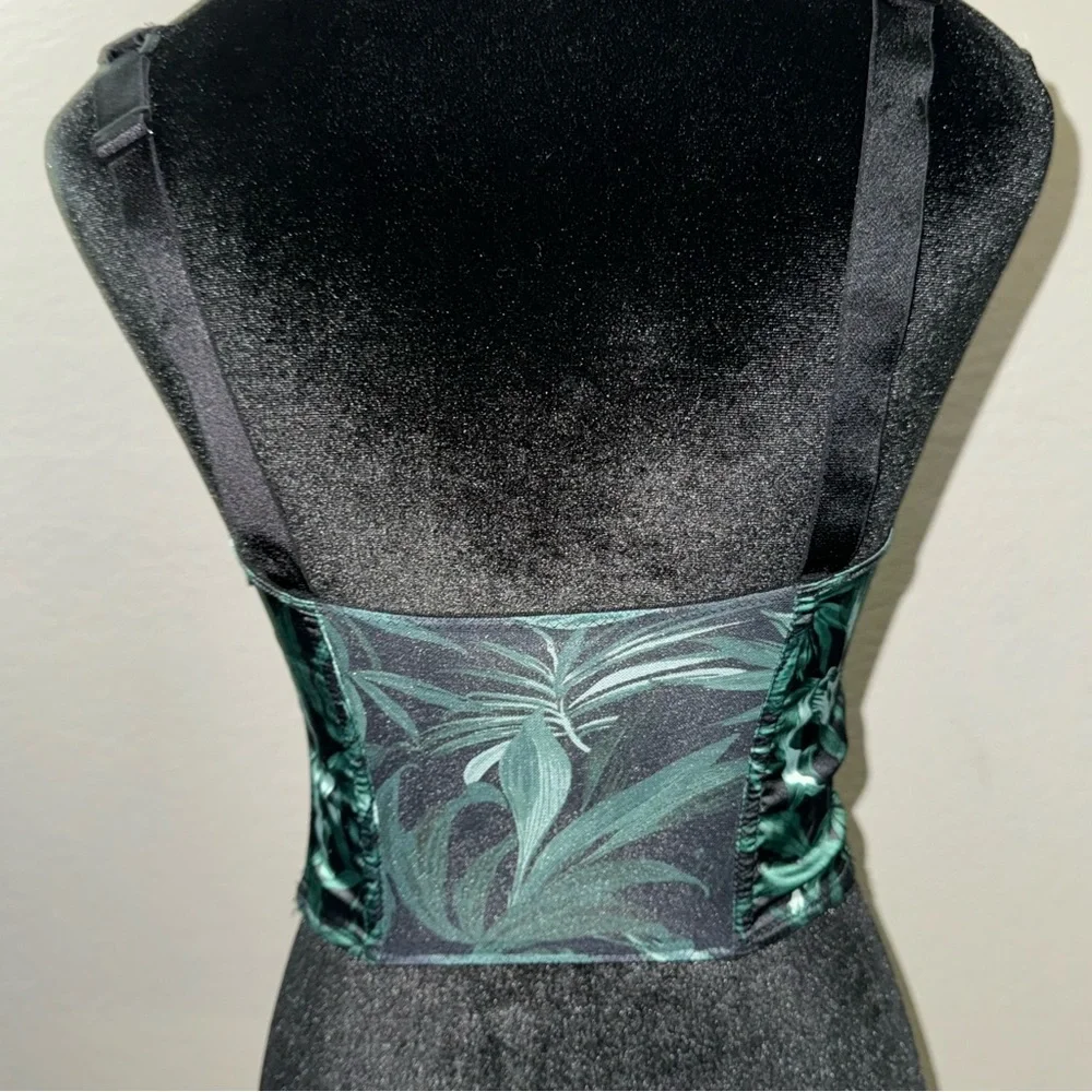 2 Vs Corsets - Picture 9 of 14
